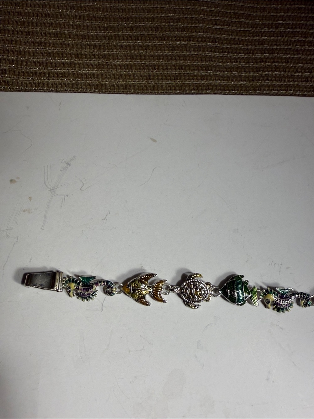 Vintage Enamel Sea Life Bracelet Fish Seahorse Turtle Coastal Beach Jewelry - Picture 4 of 8